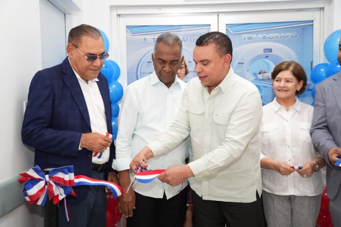 SNS entrega tomógrafo de última generación al Hospital Provincial Nuestra Señora de Regla en Baní