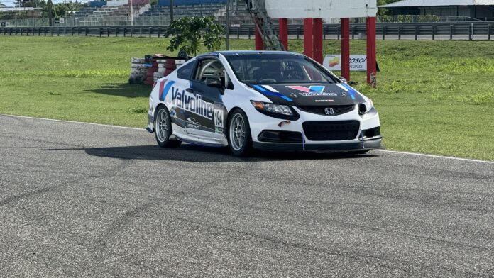 Urbaez marca el ritmo en Las Américas y saldrá primero en la RS